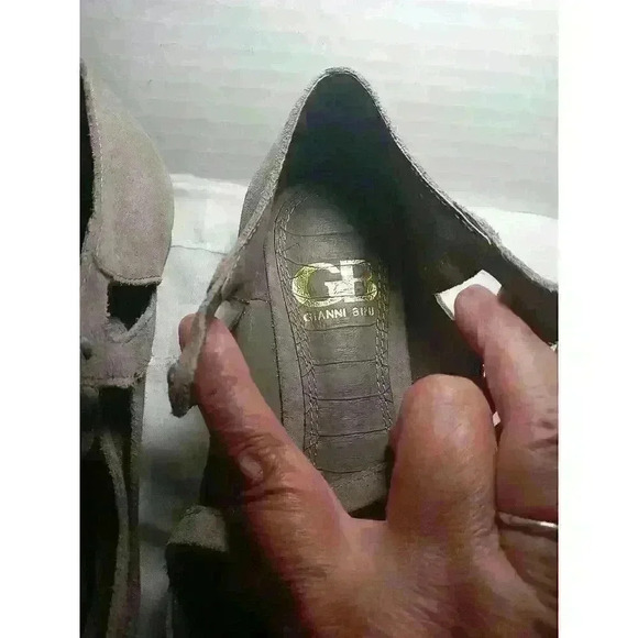 Gianni Bini Shoes Womens Size 6.5M Ballet Tie Wrap Flats Gray Closed Toe - Picture 3 of 6